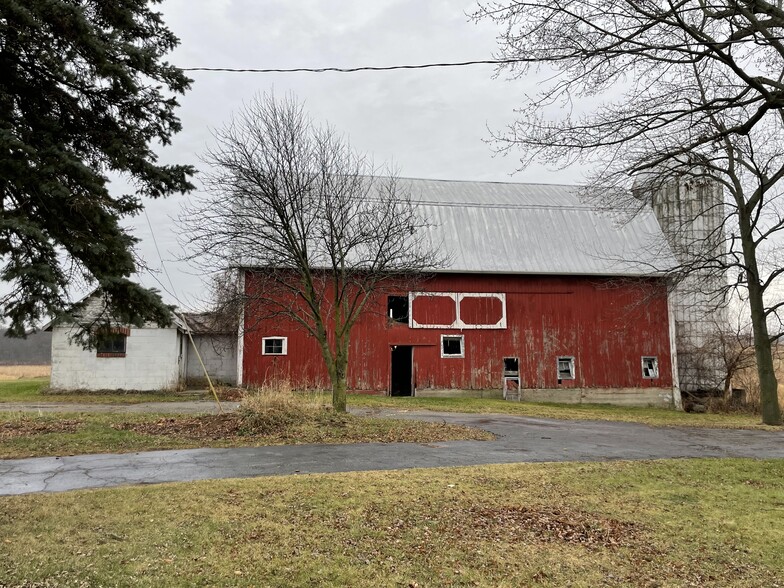 4841 Stanley Rd, Columbiaville, MI for sale - Building Photo - Image 2 of 26