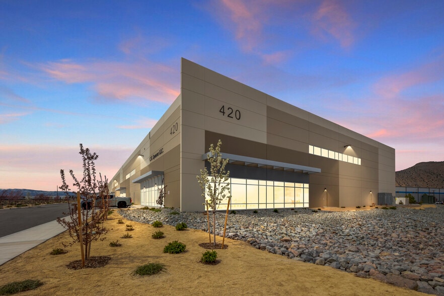 420 Ingenuity Ave, Sparks, NV for lease - Building Photo - Image 1 of 15