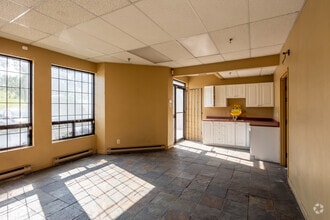 9681-9725 Rue Clément, Montréal, QC for lease Interior Photo- Image 1 of 3