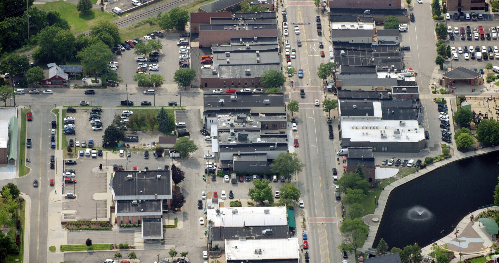 311 W Main St, Brighton, MI 48116