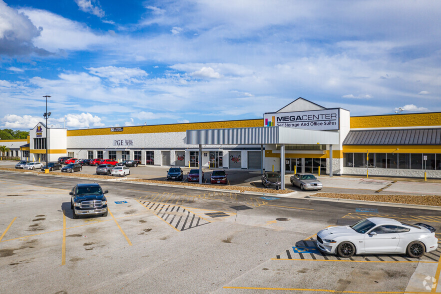 7075 Fm 1960 Rd W, Houston, TX for lease - Building Photo - Image 1 of 18