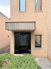 3309 W Washburn Ave, Charlotte, NC for lease Building Photo- Image 2 of 9