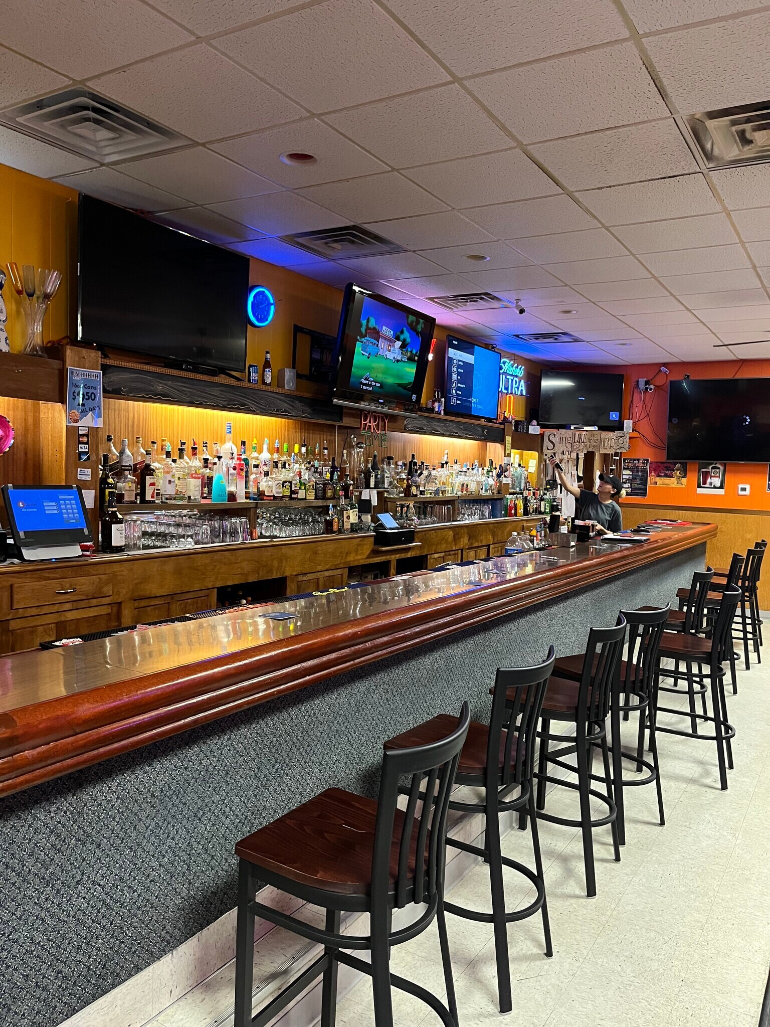 114 N Wind St, Flandreau, SD 57028 Flandreau Restaurant