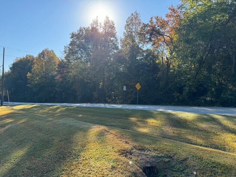 1202 Mt Zion Rd, Carrollton, GA for sale - Building Photo - Image 3 of 7