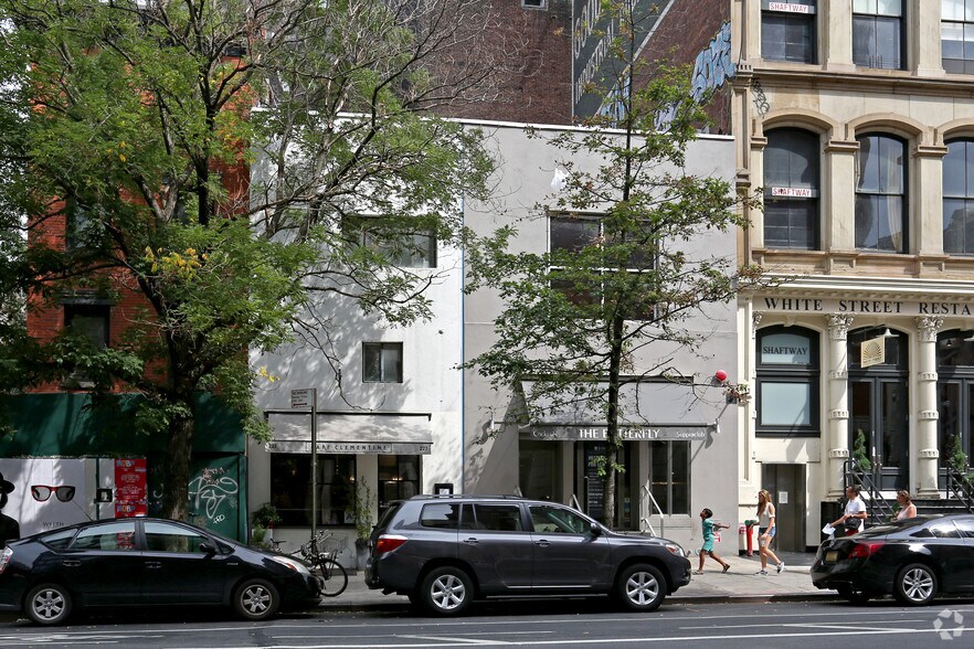 225 W Broadway, New York, NY 10013