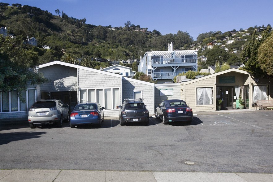 109-111 2nd St, Sausalito, CA for lease - Building Photo - Image 2 of 9