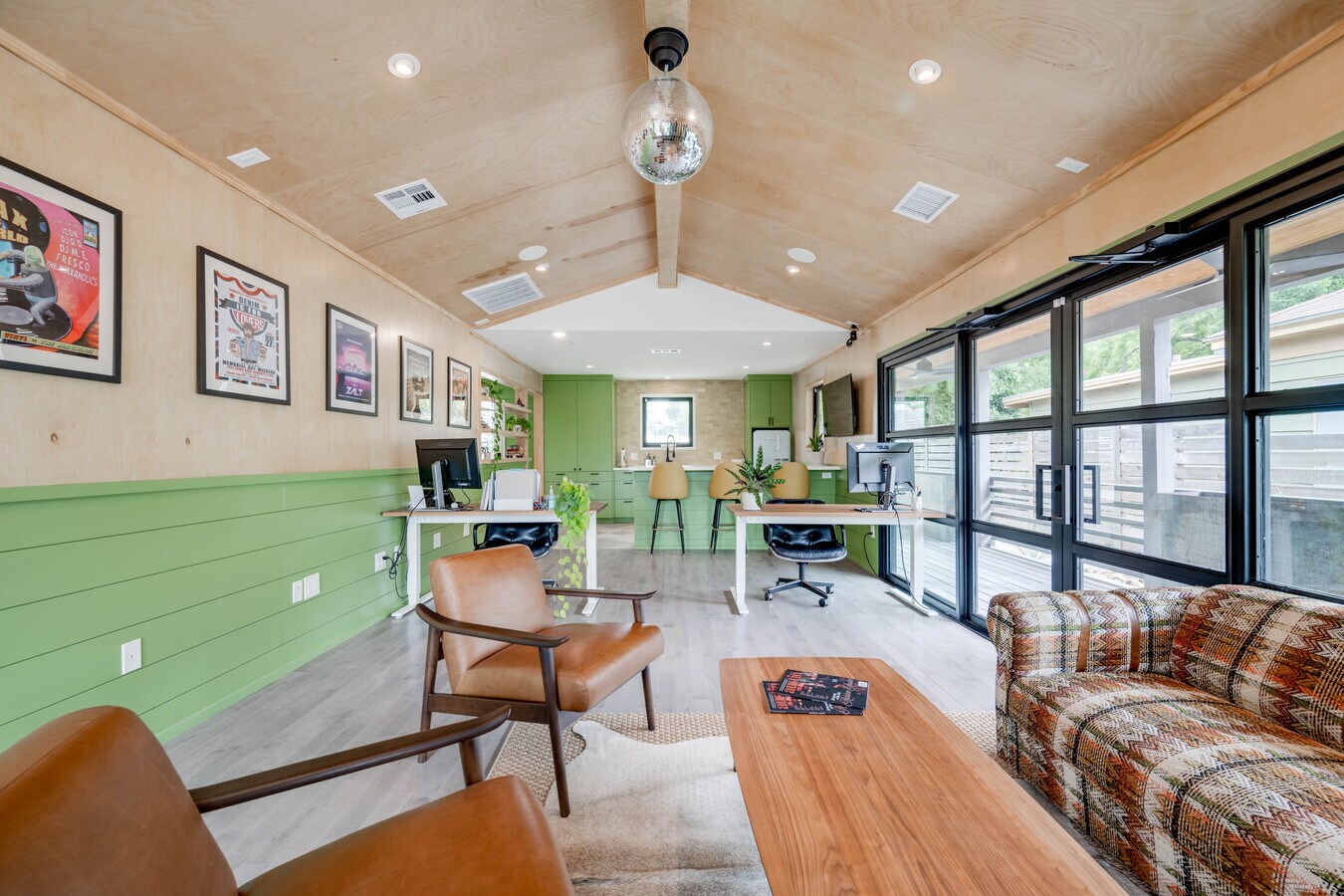 2230 berville Rd, Austin, TX 78702 Office/Retail for Lease