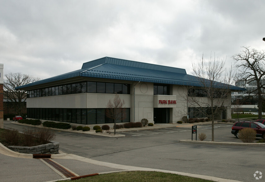 8001 Excelsior Dr, Madison, WI for lease - Building Photo - Image 2 of 6