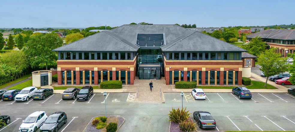 Lakeside, Chester for sale - Primary Photo - Image 1 of 1