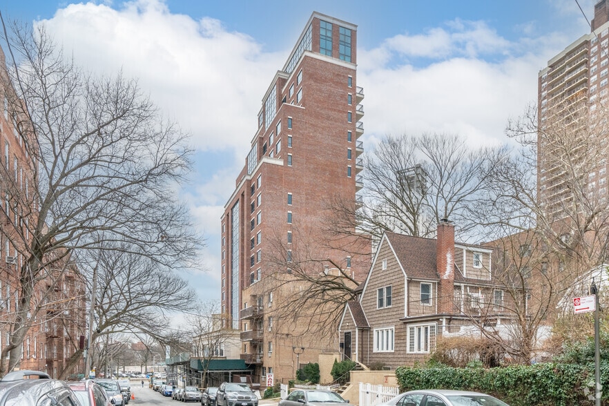 12418 Queens Blvd, Jamaica, NY for sale - Building Photo - Image 2 of 6