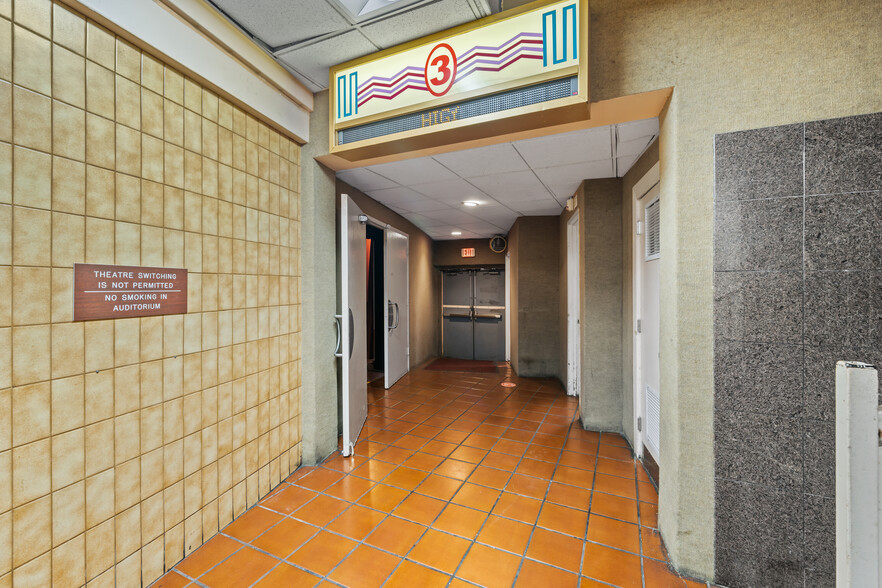 5600 N Figueroa St, Los Angeles, CA for sale - Building Photo - Image 2 of 44