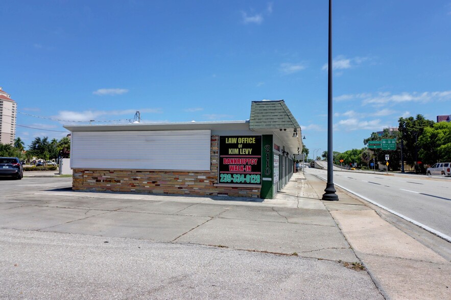 2110 S Cleveland Ave, Fort Myers, FL for sale - Building Photo - Image 1 of 16