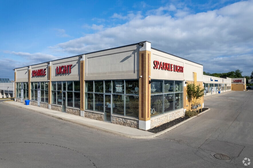 162 Bullock Dr, Markham, ON for sale - Primary Photo - Image 1 of 1