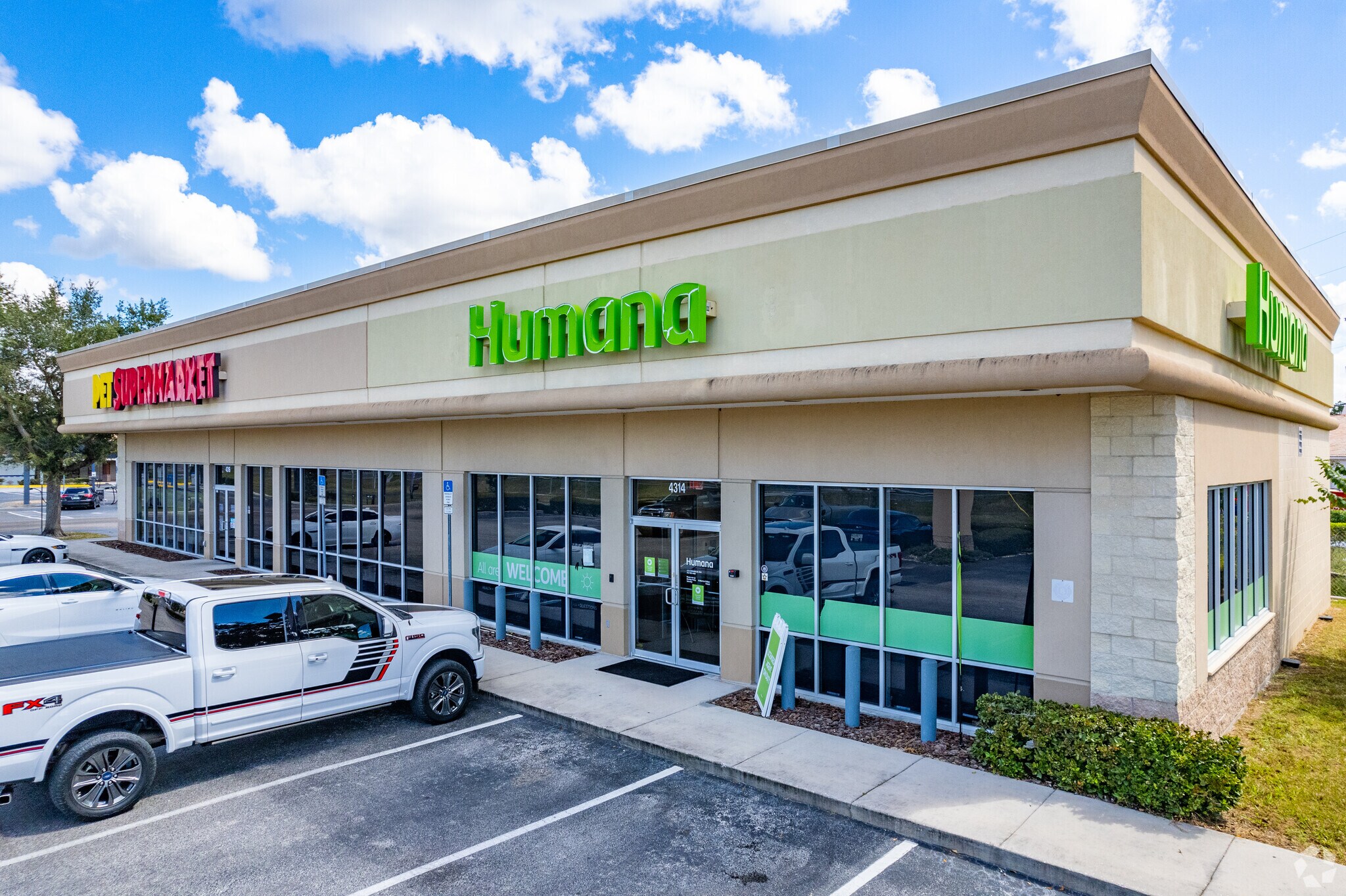 4314-4316 Commercial Way, Spring Hill, FL for sale Building Photo- Image 1 of 1