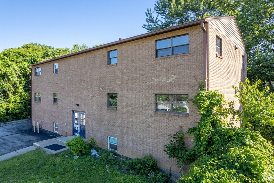 716 Jefferson St, Crescent Springs, KY 41017