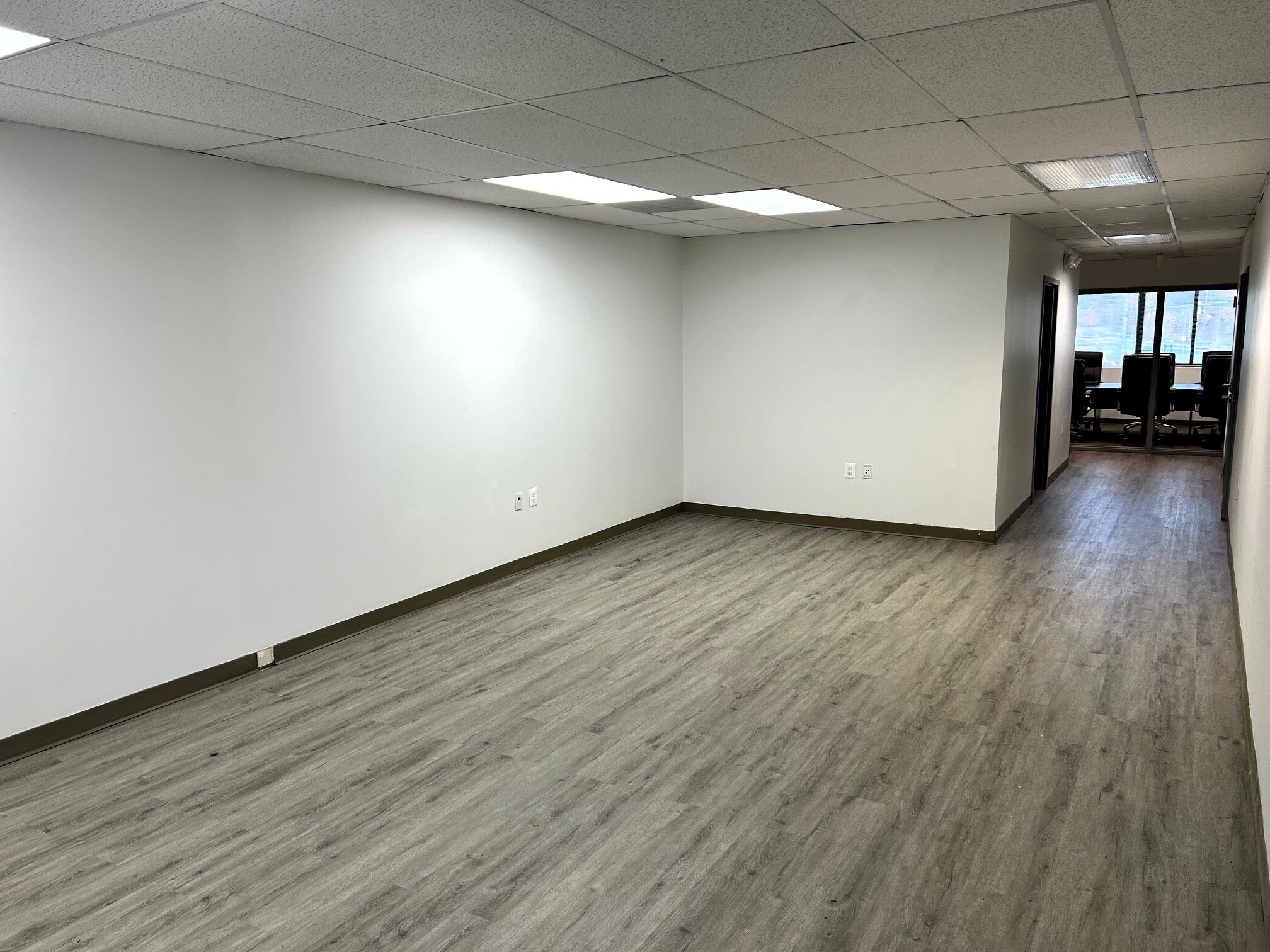 7923 Honeygo Blvd, Baltimore, MD for lease Interior Photo- Image 1 of 14