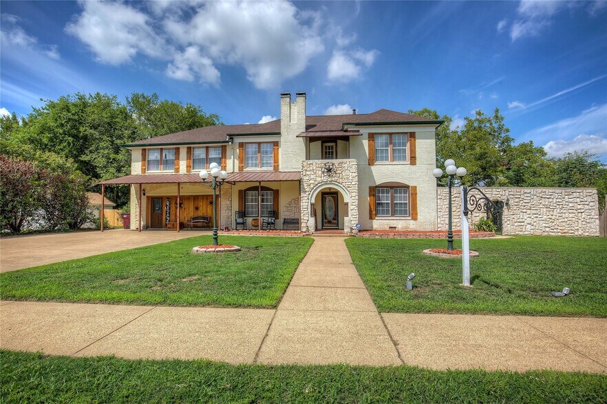 402 S Houston St, Edgewood, TX for sale - Primary Photo - Image 1 of 1