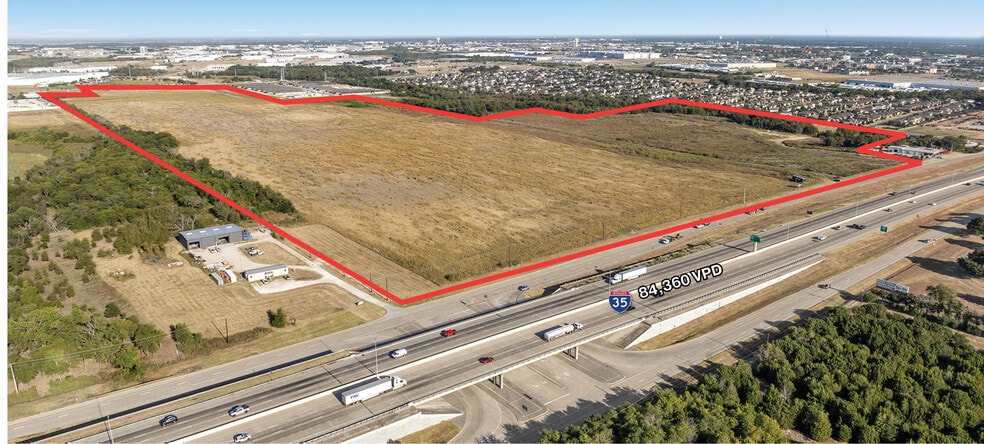 I-35 & Bagby Ave, Waco, TX for lease - Building Photo - Image 2 of 9