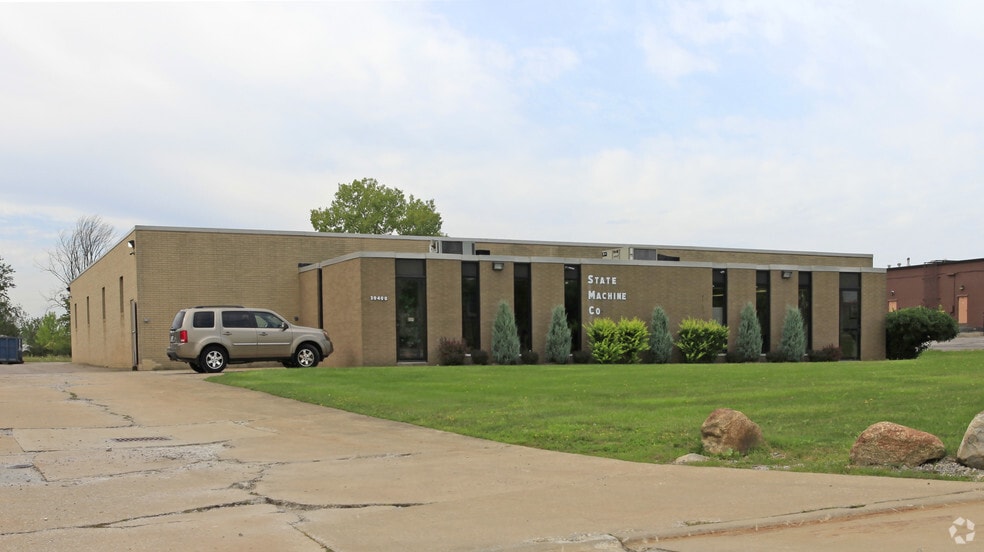 30400 Solon Industrial Pky, Solon, OH for sale - Building Photo - Image 1 of 1