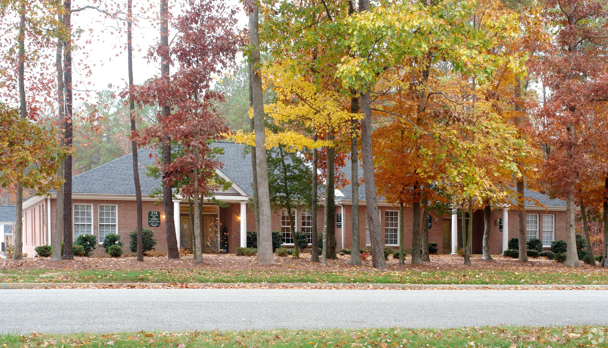 374-376 McLaws Cir, Williamsburg, VA for sale Building Photo- Image 1 of 1