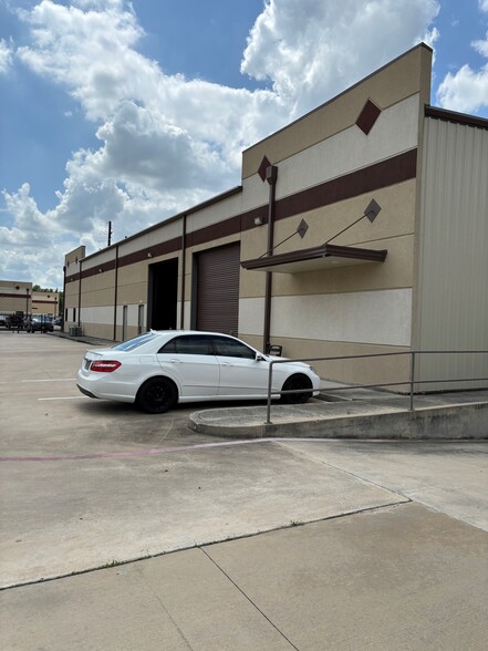 12630 Haynes Rd, Houston, TX for lease - Building Photo - Image 3 of 32