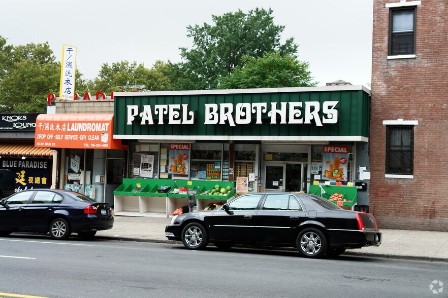 4292 Main St, Flushing, NY for sale - Building Photo - Image 1 of 1
