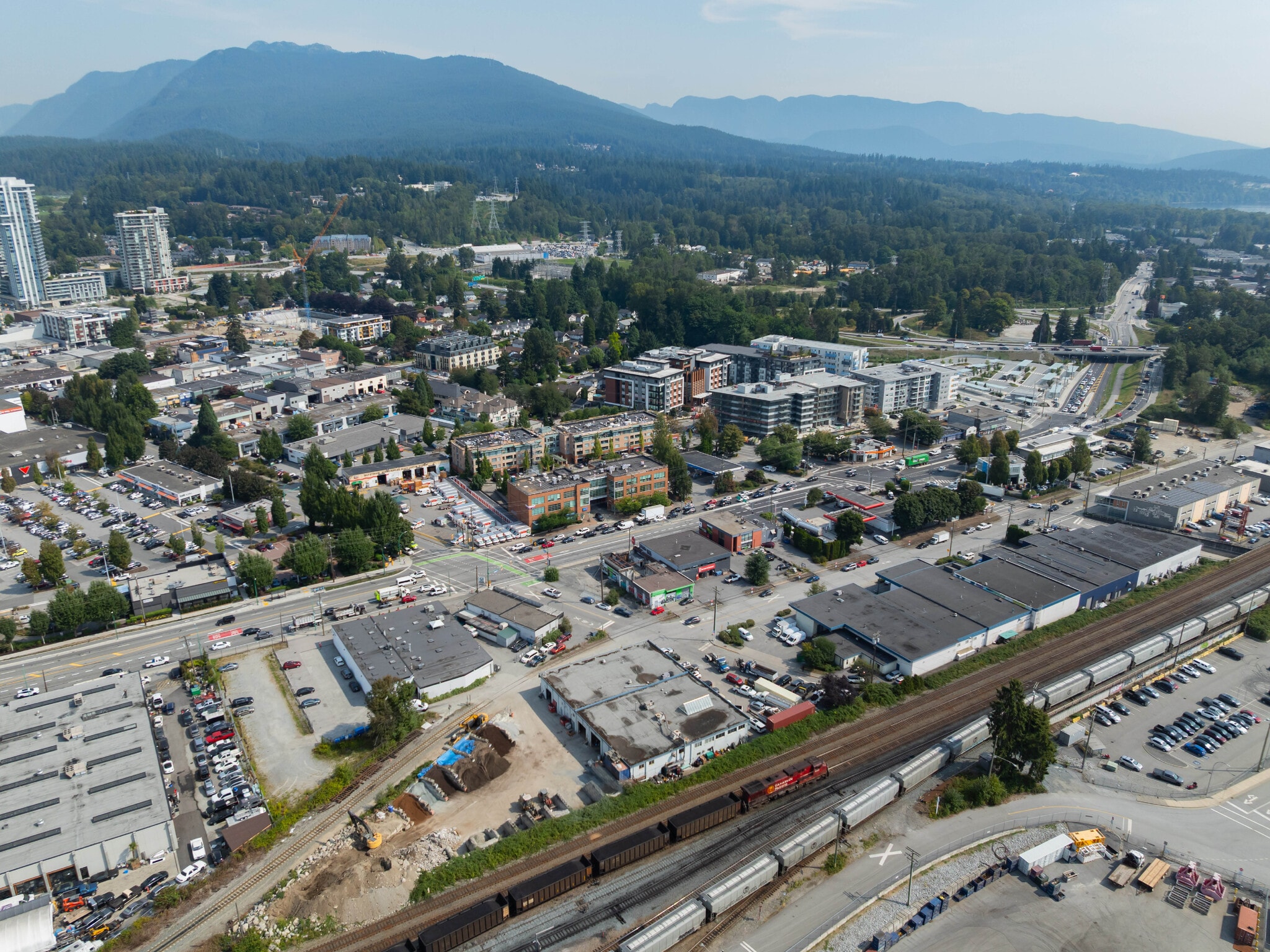 1419 Main St, North Vancouver, BC for sale Primary Photo- Image 1 of 9
