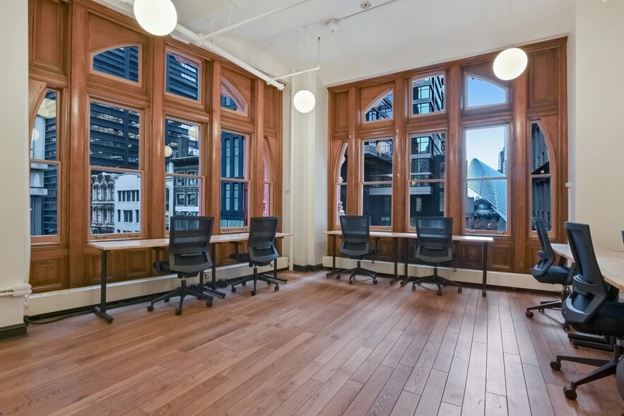 200 Broadway, New York, NY for lease - Building Photo - Image 1 of 15