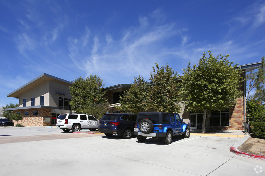 31205-31217 Pauba Rd, Temecula, CA for lease - Primary Photo - Image 1 of 10