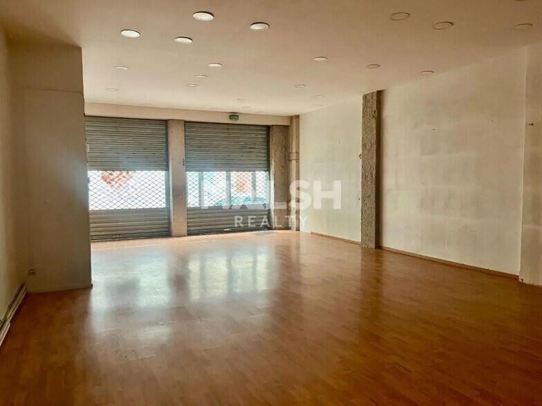 Retail in Lyon for lease - Interior Photo - Image 3 of 5