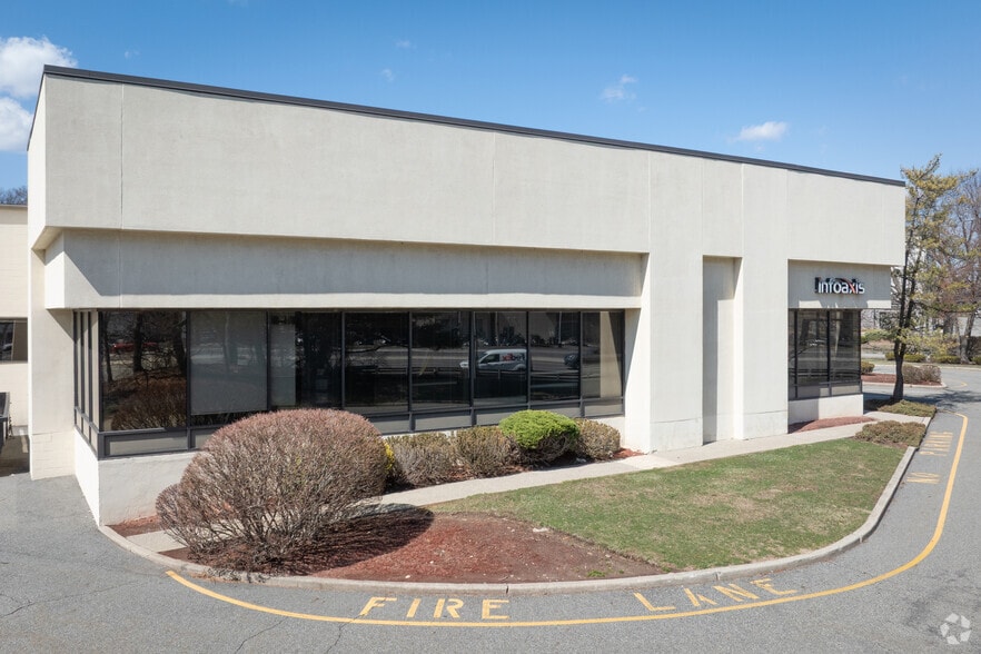 300 Route 17, Mahwah, NJ for lease - Building Photo - Image 3 of 5