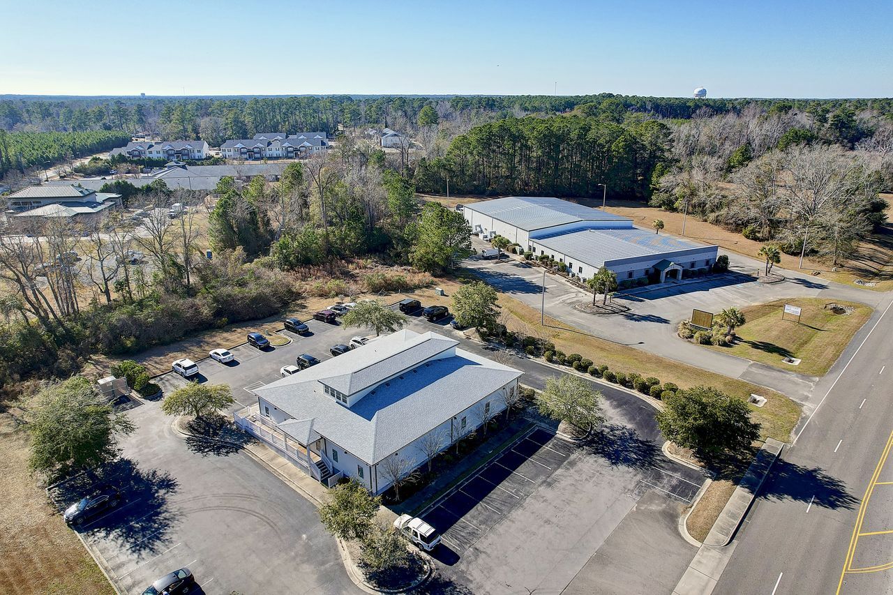 204 Smith Ave, Shallotte, Nc 28470 - Office For Lease 