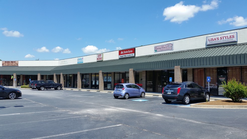 104 Trade St, Brunswick, GA for lease - Building Photo - Image 2 of 5