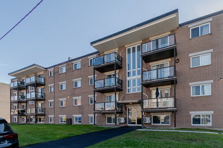 554 Av Du Fleuve, Québec, QC for sale - Building Photo - Image 2 of 5