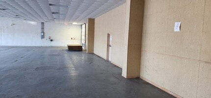 7006-7010 Ridge Rd, Port Richey, FL for lease Interior Photo- Image 1 of 11