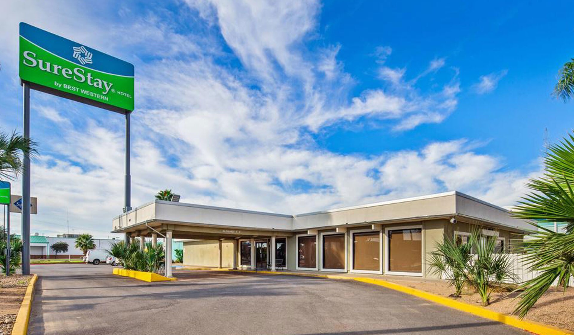 4820 San Bernardo Ave, Laredo, TX for sale Building Photo- Image 1 of 1