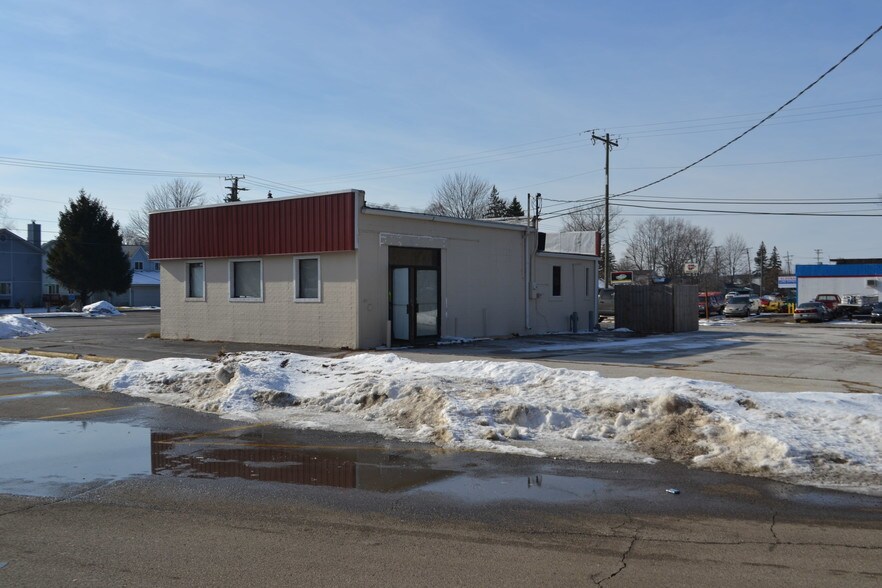 588 PointeTremble, Algonac, MI for sale - Building Photo - Image 1 of 1