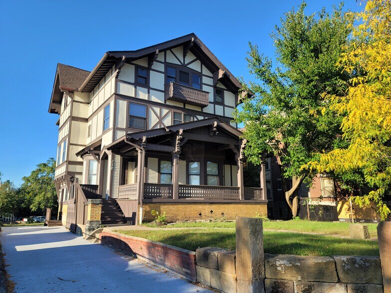 258 W Market St, Akron, OH for sale - Building Photo - Image 1 of 1