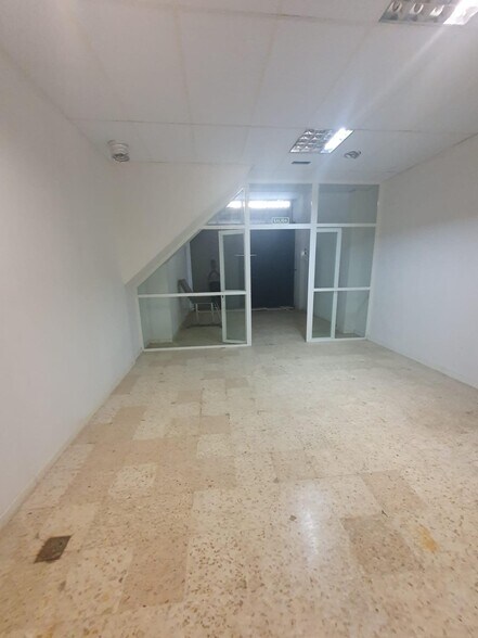 Retail in SEVILLA, Sevilla for lease - Building Photo - Image 1 of 12
