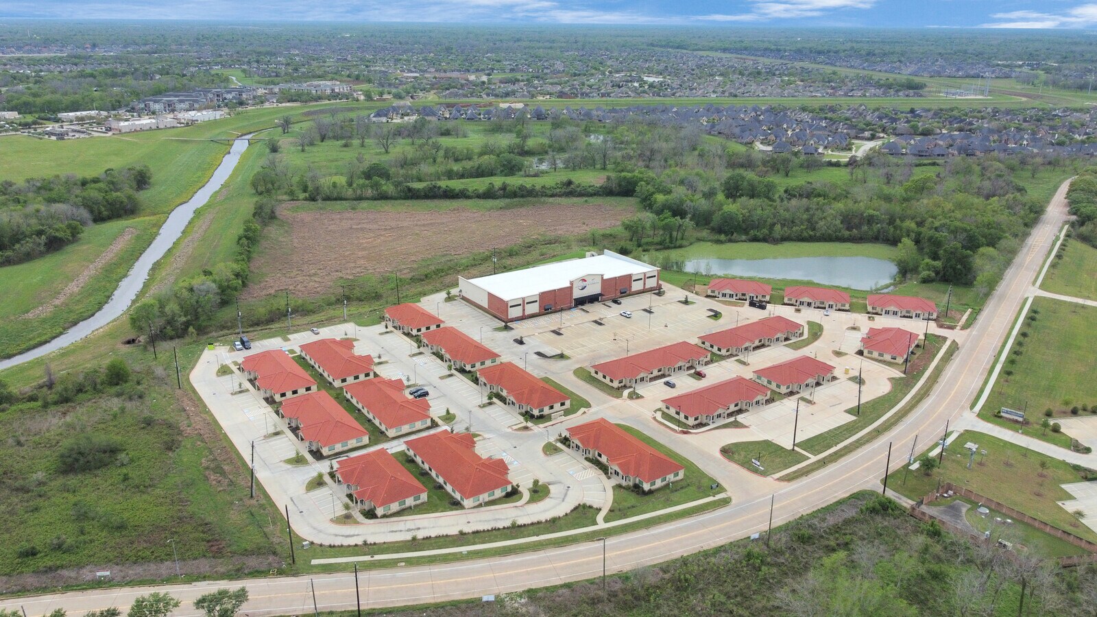 7070 Knights Ct, Missouri City, TX 77459