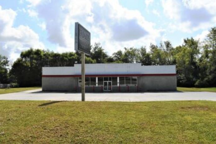 3299 Lantana Rd, Crossville, TN for lease - Primary Photo - Image 1 of 6