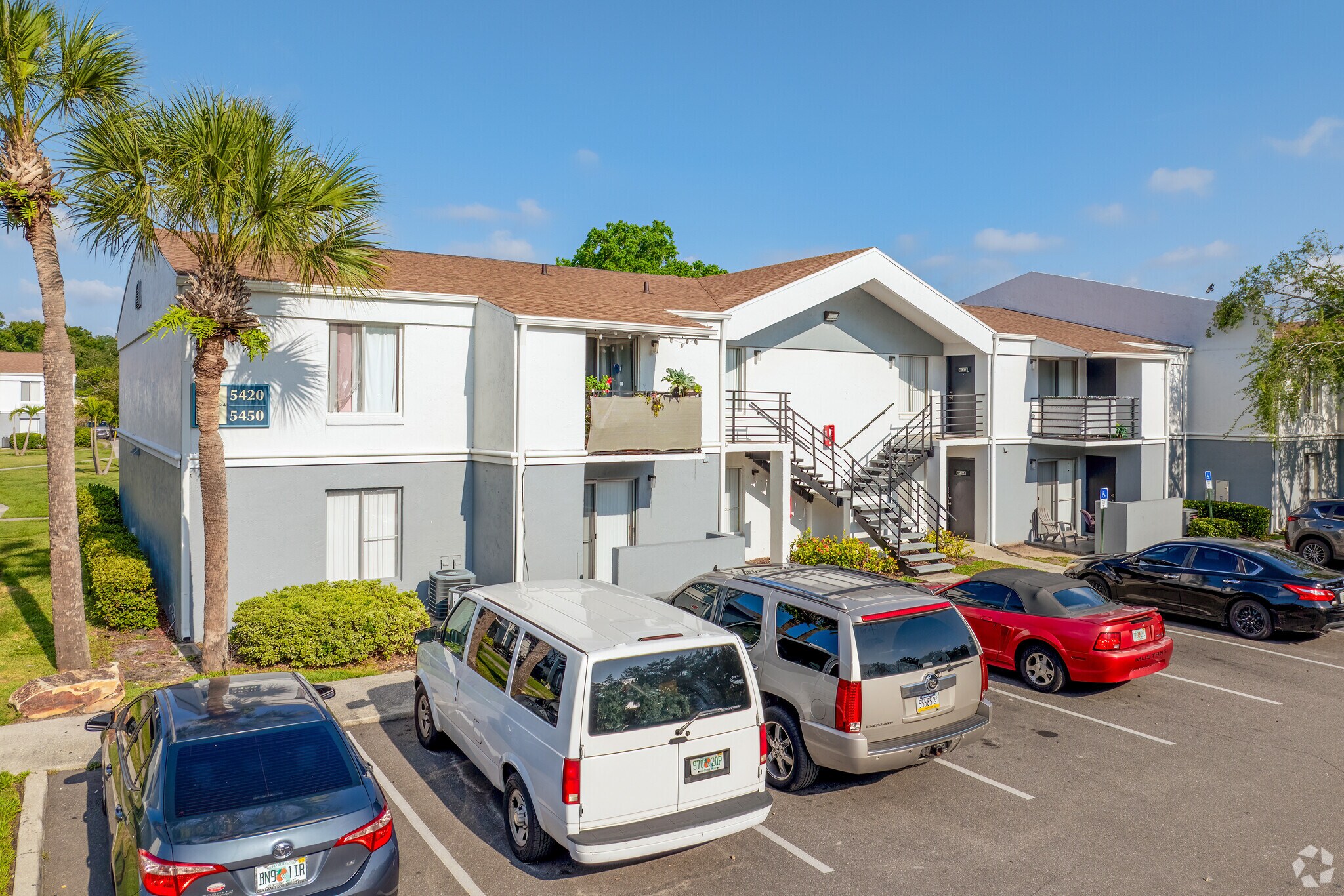 5300 Cinderlane Pky, Orlando, FL for sale Primary Photo- Image 1 of 1