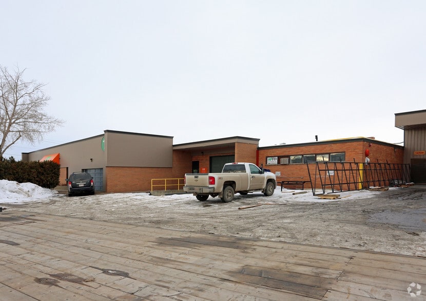 14710 112th Ave NW, Edmonton, AB for lease - Building Photo - Image 2 of 2