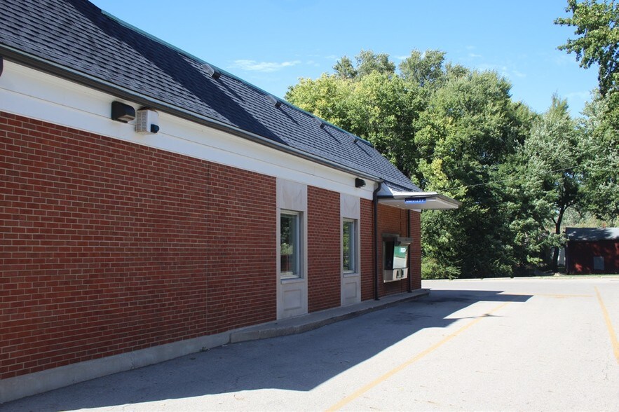 150 E Broadway St, Covington, OH for lease - Building Photo - Image 2 of 3