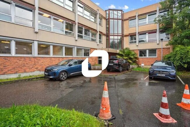 Location Local d'activités 115 m² à 503 m²