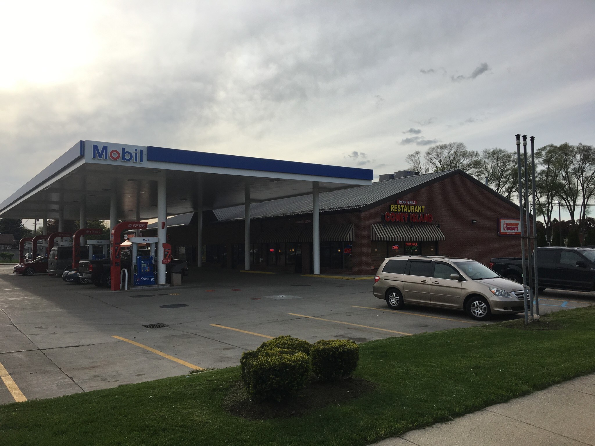 3937 E 11 Mile Rd, Warren, MI for sale Primary Photo- Image 1 of 1