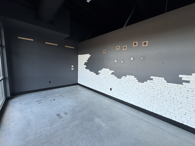 5036 Keagy Rd, Roanoke, VA for lease - Building Photo - Image 3 of 23