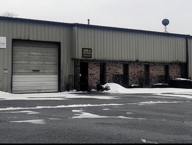 21066 Protecta Dr, Elkhart, IN for sale - Primary Photo - Image 1 of 1