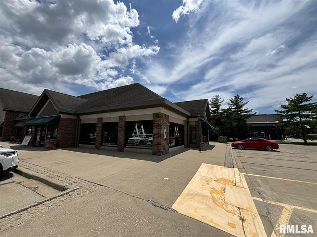 2924 Plaza Dr, Springfield, IL for lease - Building Photo - Image 3 of 9