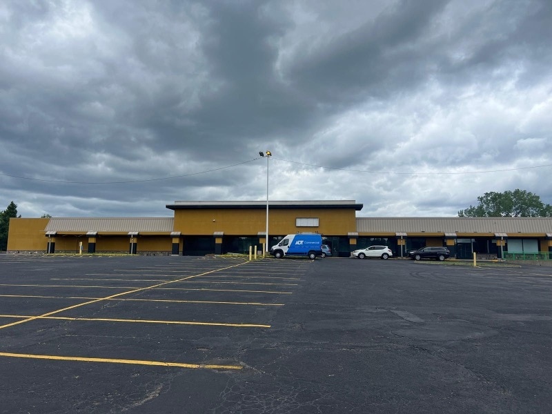 2201-2261 37th Ave NE, Columbia Heights, MN for lease Building Photo- Image 1 of 6